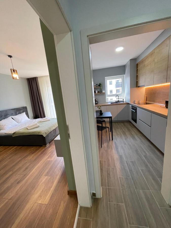 Minimalist 3 * Brasov